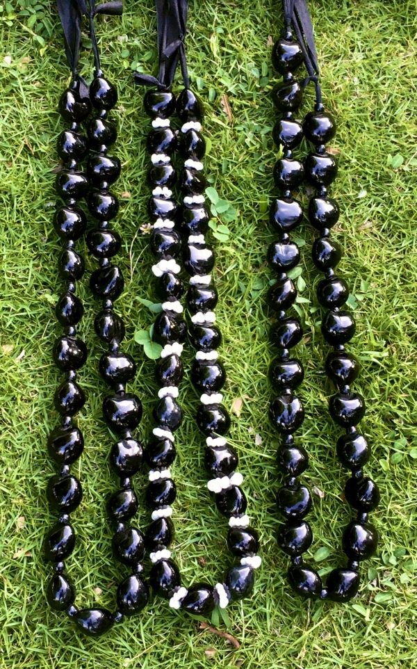 Kukui Nut Leis - BLACK - Image 2
