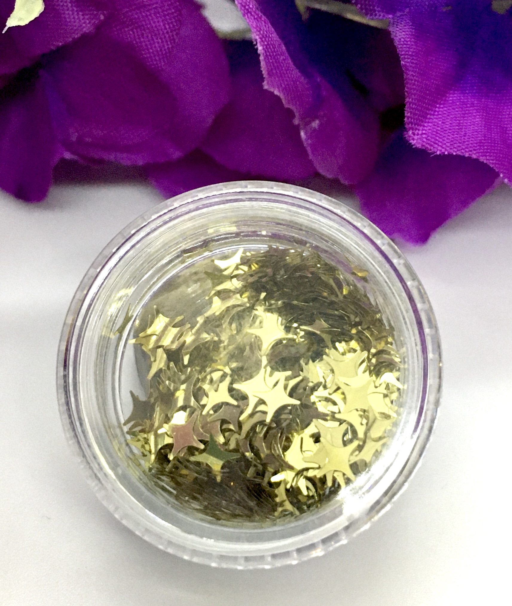 Holographic Sequin Laser Star Glitter – GOLD - Image 3