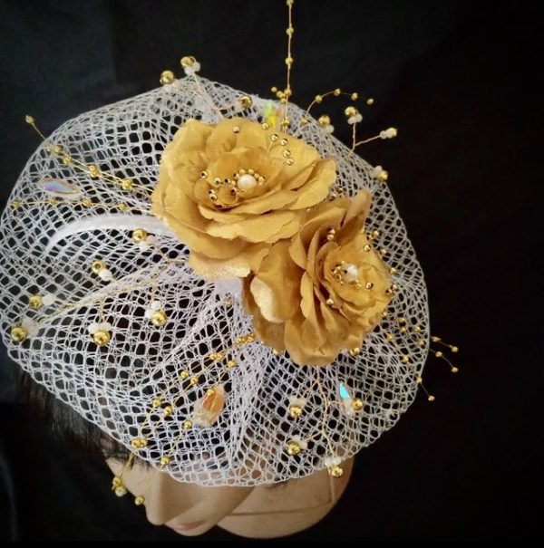 FACINATORS – CUSTOM MADE Floral Fascinator - Gold and White - Image 4