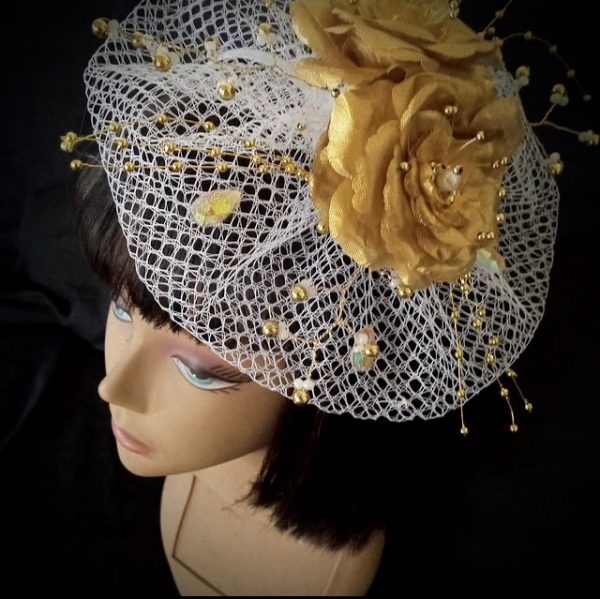 FACINATORS – CUSTOM MADE Floral Fascinator - Gold and White - Image 3