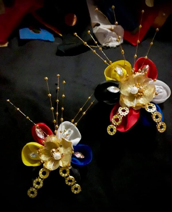 PIN BROOCH - CUSTOM MADE MEDIUM Patriotic Flower Rhinestone Pin Brooch
