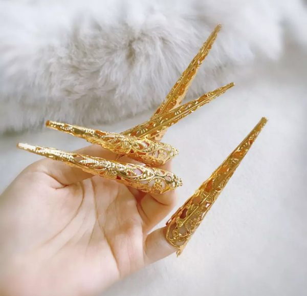 Knuckle Rings - 5 Pcs Ancient Antique Style Queen Nail Finger Tips - GOLD - Image 2