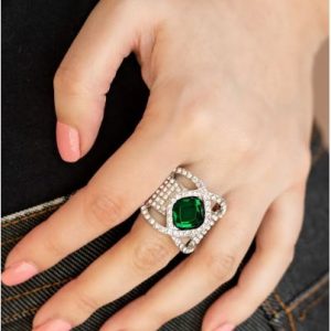 RINGS - Gigi Horizons - Triple Crown Twinkle - Green