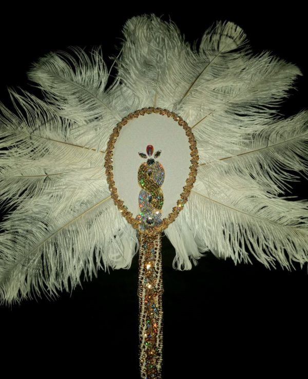 White/Gold Vintage Feather-Rhinestone Fan - Image 4