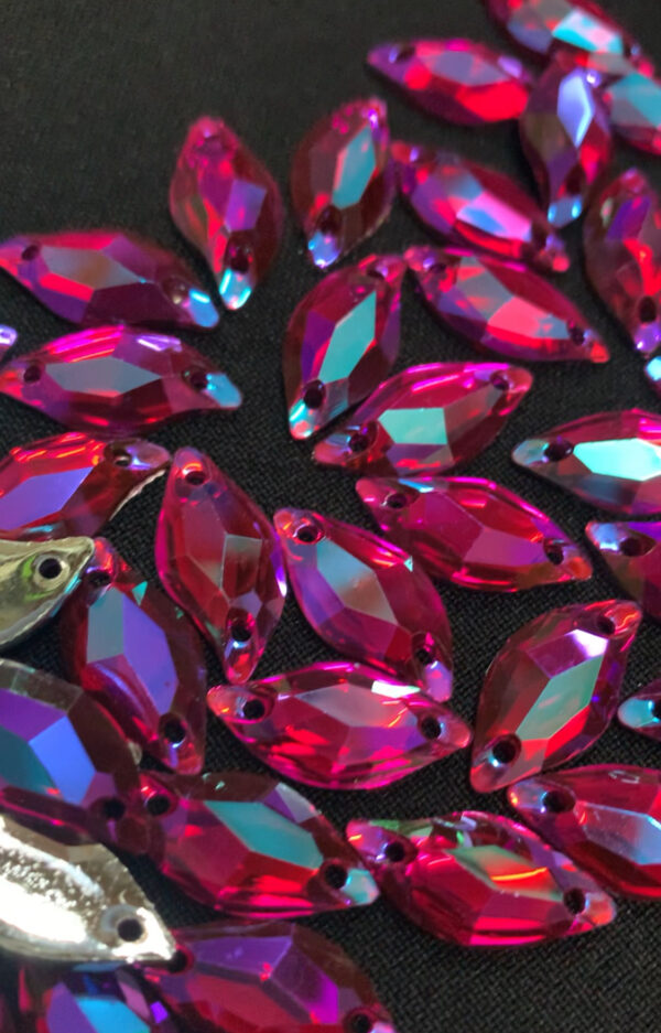 New Leaf Shape Sew On Acrylic Rhinestone - 9x20mm - 20pcs - DARK AMETHYST AB - Image 2