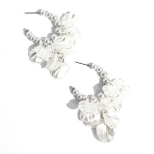 EARRINGS – Frilly Feature - White