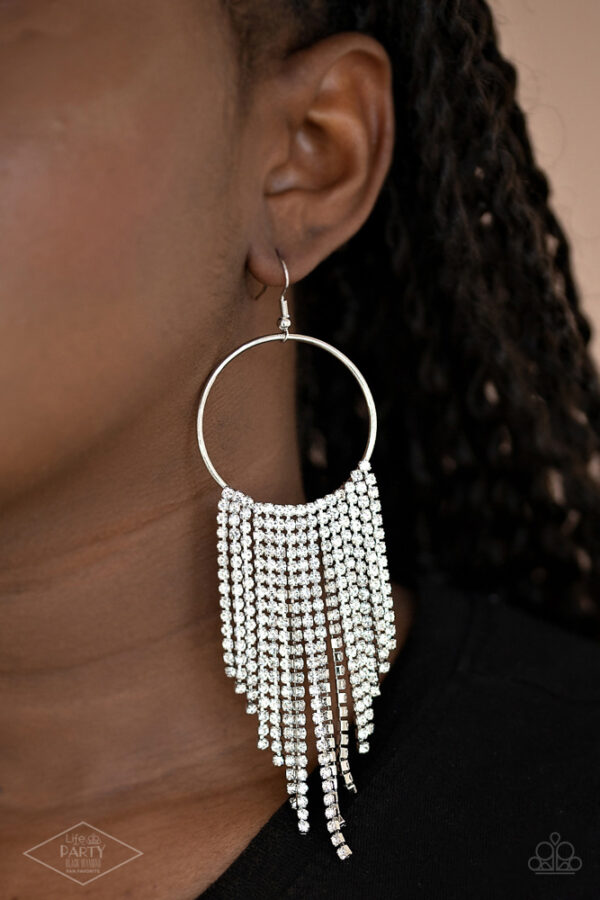 EARRINGS – Streamlined Shimmer - SILVER