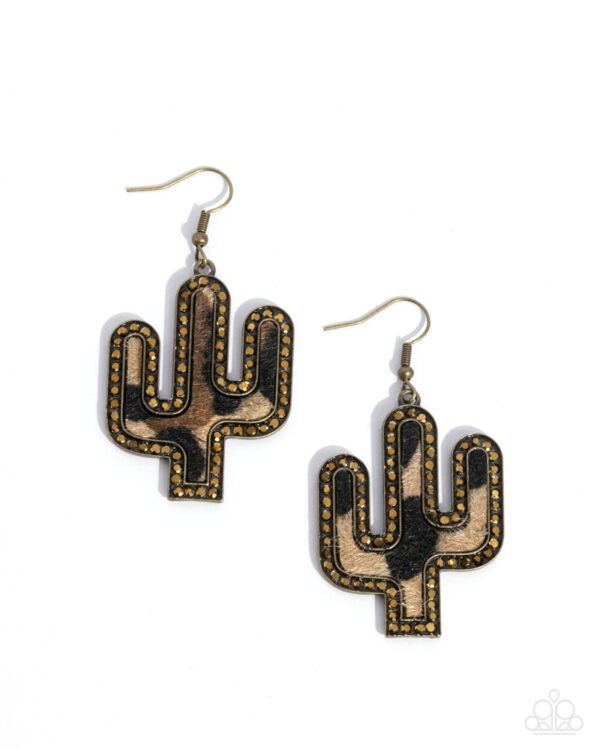 EARRINGS – Western Worth - Brass - Image 2