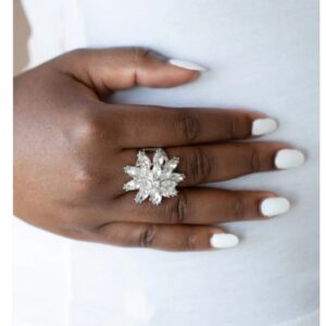 RINGS - Gigi Horizons - Am I GLEAMing? - white