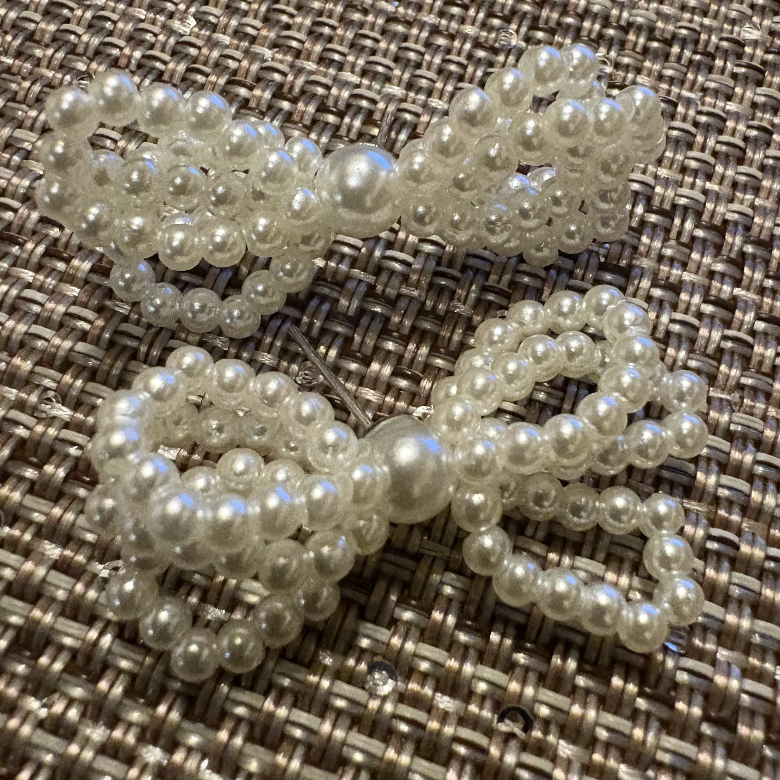 EARRINGS – Opera Fanatic - White